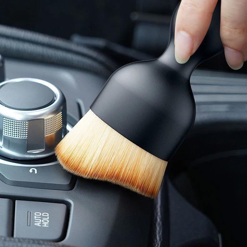 Multi-Purpose Soft Fur Car Interior Brush – Gently Clean Vents, Dashboards & Dusty Surfaces