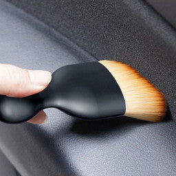 Multi-Purpose Soft Fur Car Interior Brush – Gently Clean Vents, Dashboards & Dusty Surfaces